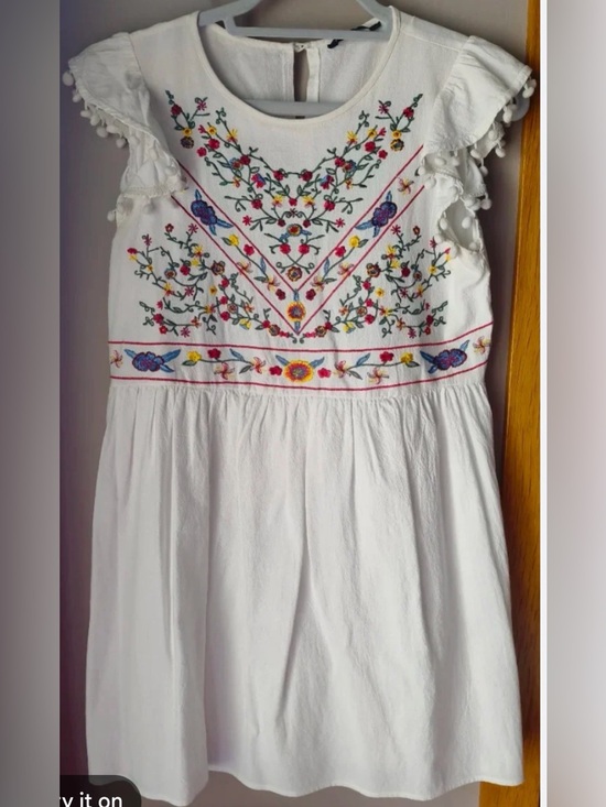 Dresses & Skirts - NEW Floral Embroidered White Kids Dress